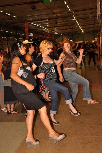 min 2011 07 02 tours rock 100